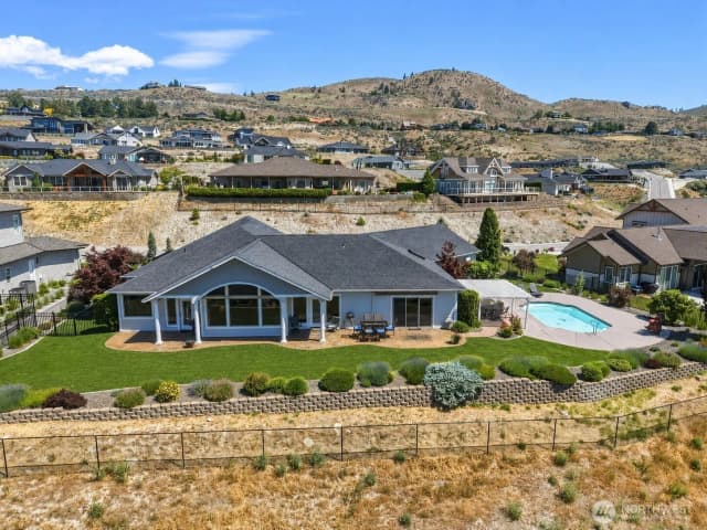 Property photo for 124 Waterview Drive, Chelan photo 3