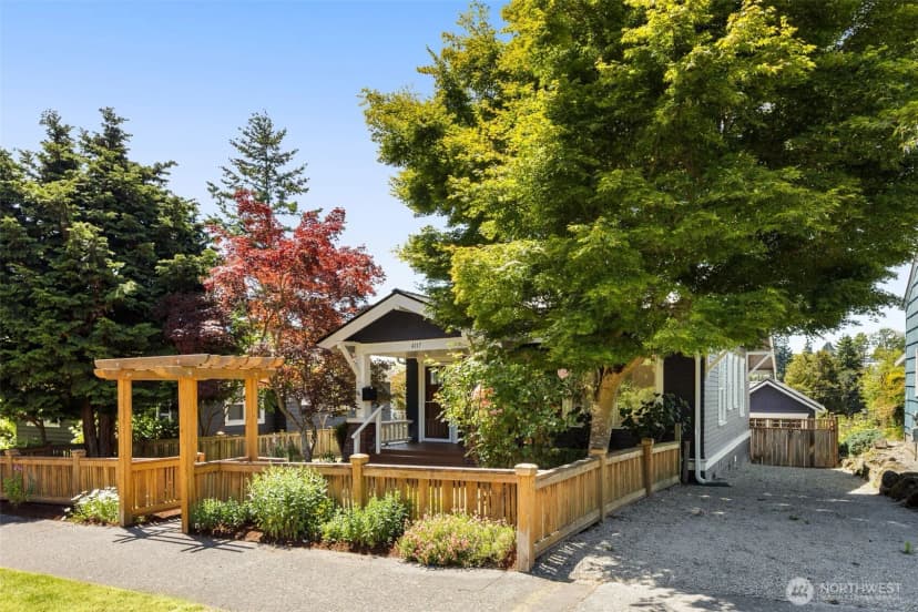 Property photo for 4117 45th Avenue Sw, Seattle photo 22
