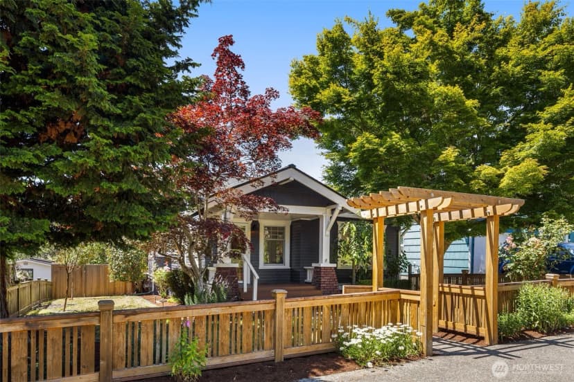 Property photo for 4117 45th Avenue Sw, Seattle photo 24