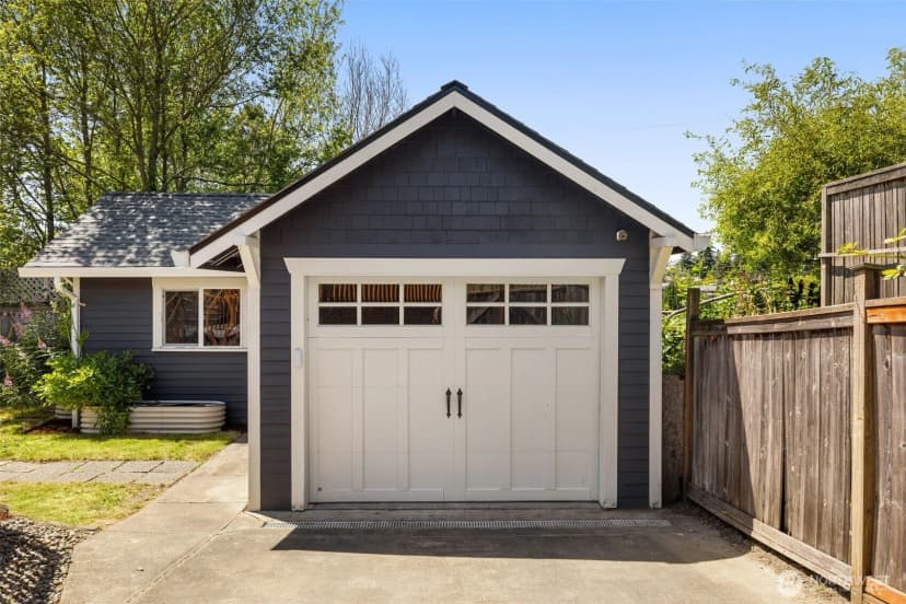 Property photo for 4117 45th Avenue Sw, Seattle photo 23