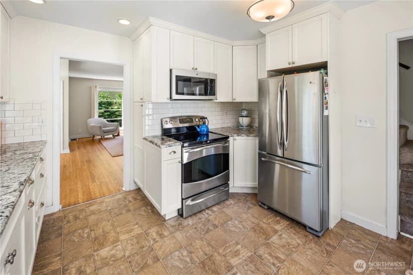 Property photo for 3806 W Bertona Street, Seattle photo 11