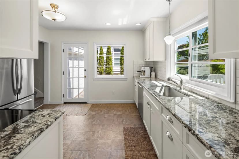 Property photo for 3806 W Bertona Street, Seattle photo 13