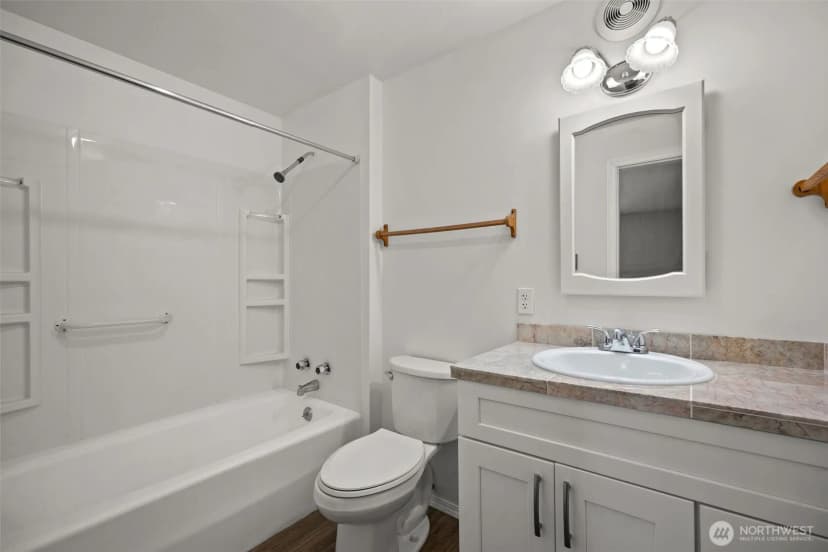 Property photo for 40831 Miles Creston Drive N, Davenport photo 28