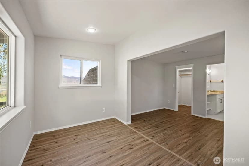 Property photo for 40831 Miles Creston Drive N, Davenport photo 22