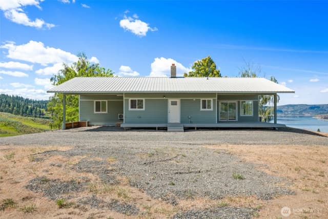 Property photo for 40831 Miles Creston Drive N, Davenport photo 2