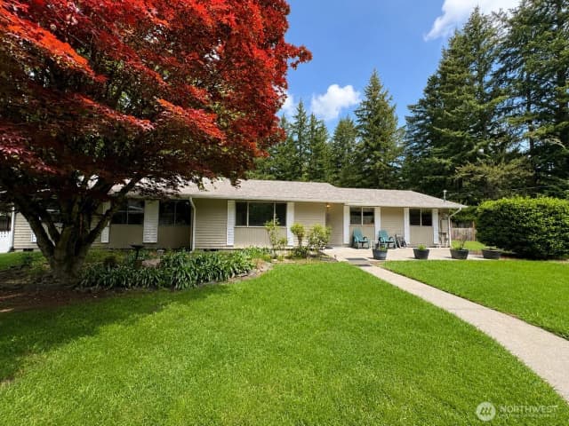 Property photo for 11210 133rd Avenue Se, Rainier