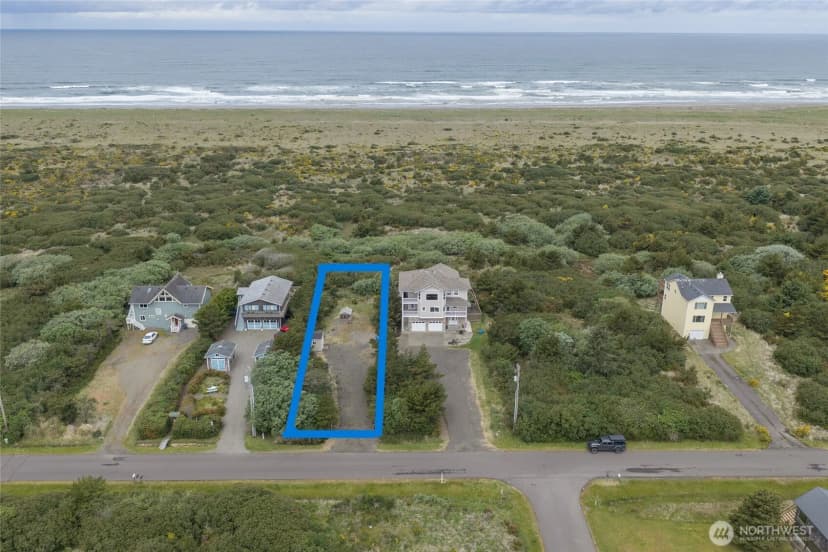 Property photo for 773 S Sand Dune Avenue Sw, Ocean Shores
