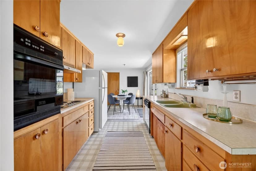 Property photo for 17911 51st Avenue S, Sea Tac photo 9