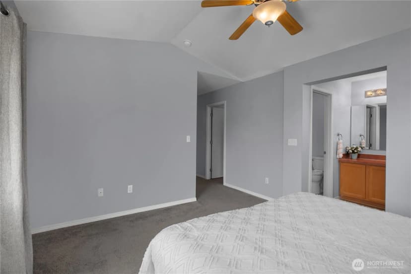 Property photo for 7604 Traditions Avenue Ne, Lacey photo 14