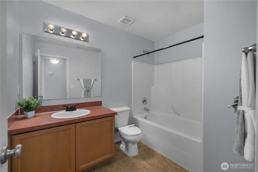 Property photo for 7604 Traditions Avenue Ne, Lacey photo 20