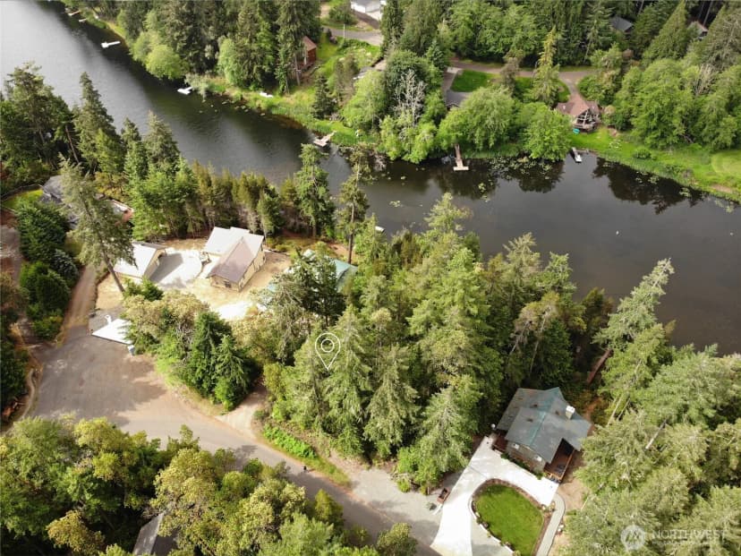 Property photo for 11018 Mathews Way, Anderson Island photo 2
