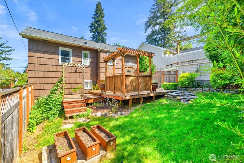 Property photo for 547 Ne 91st Street, Seattle photo 30