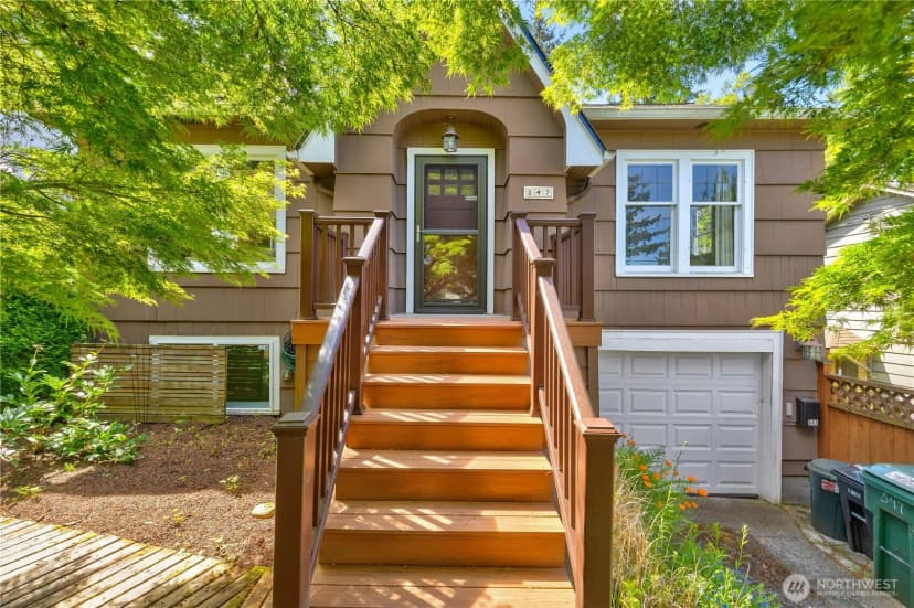 Property photo for 547 Ne 91st Street, Seattle