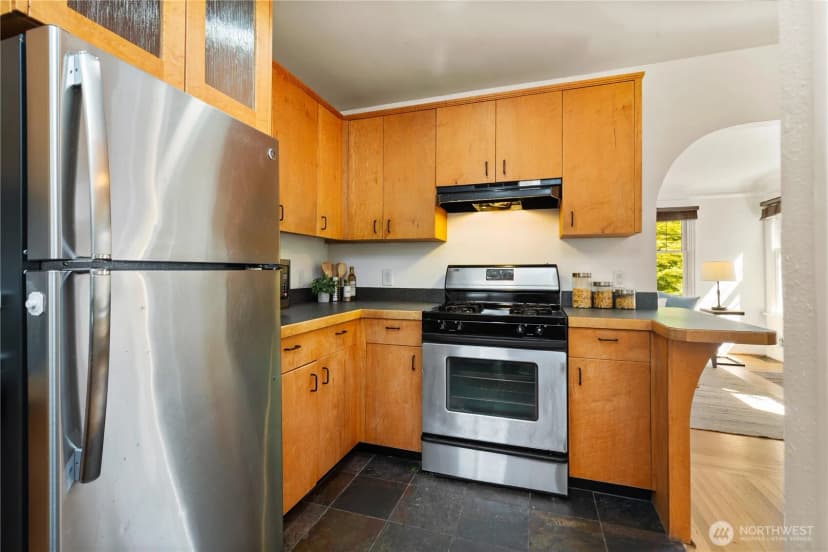 Property photo for 547 Ne 91st Street, Seattle photo 17