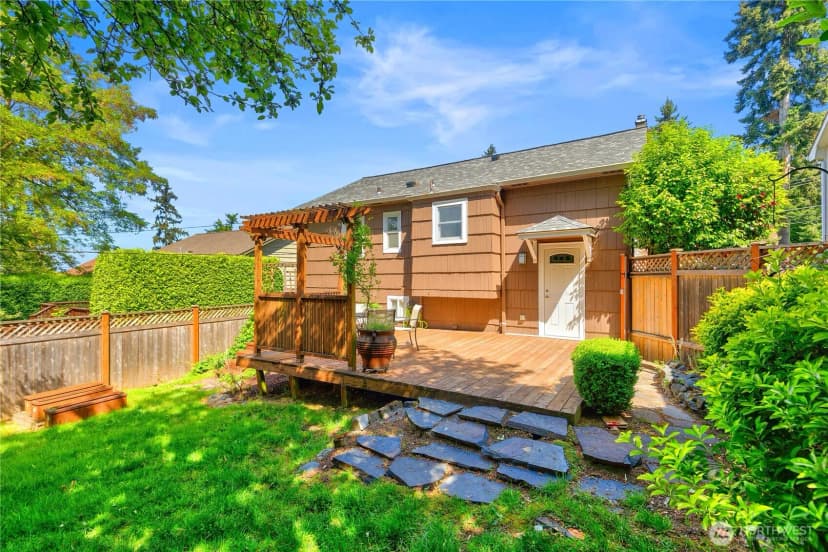 Property photo for 547 Ne 91st Street, Seattle photo 29