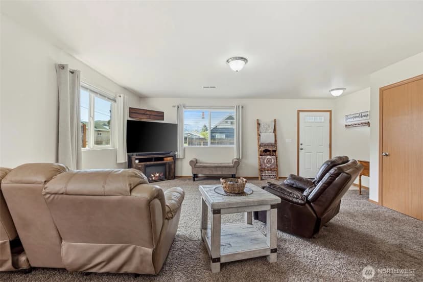 Property photo for 200 W Pleasant Avenue, Cashmere photo 6