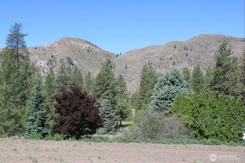 Property photo for 2 Oakes Drive, Tonasket photo 6