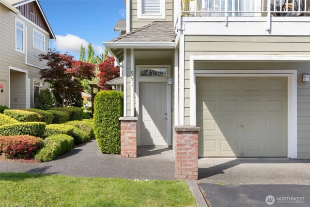 Property photo for 551 241st Lane Se, Sammamish photo 2