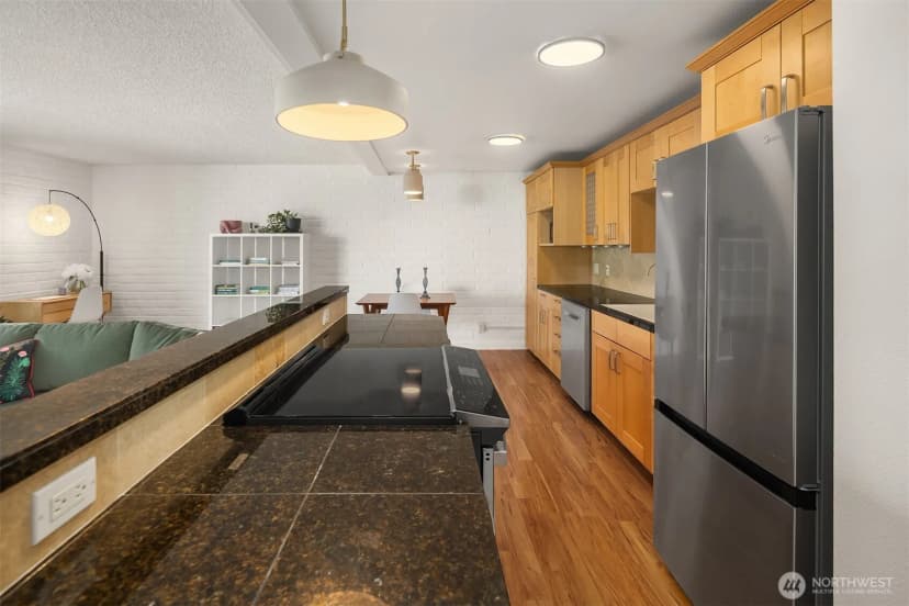 Property photo for 9909 Ne 1st #306, Bellevue photo 10