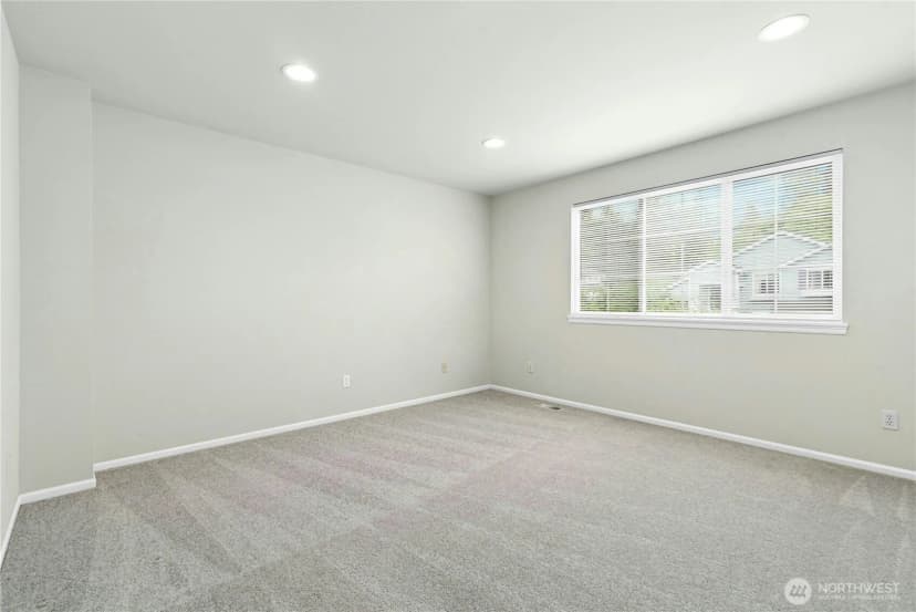 Property photo for 14708 54th Avenue Se, Everett photo 34