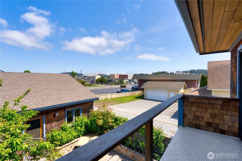 Property photo for 1114 10th St, Anacortes photo 19