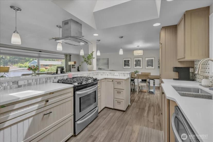 Property photo for 829 Maplewood Avenue, Kent photo 10