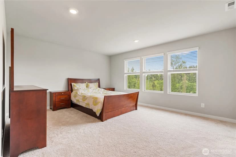 Property photo for 30003 19th Avenue S, Federal Way photo 16