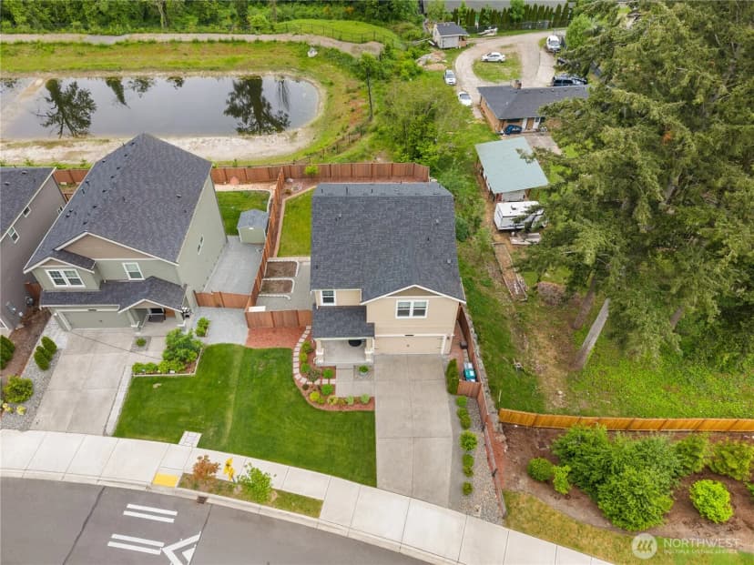 Property photo for 30003 19th Avenue S, Federal Way photo 39