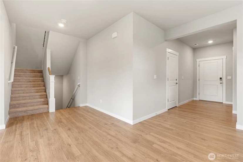 Property photo for 30003 19th Avenue S, Federal Way photo 30