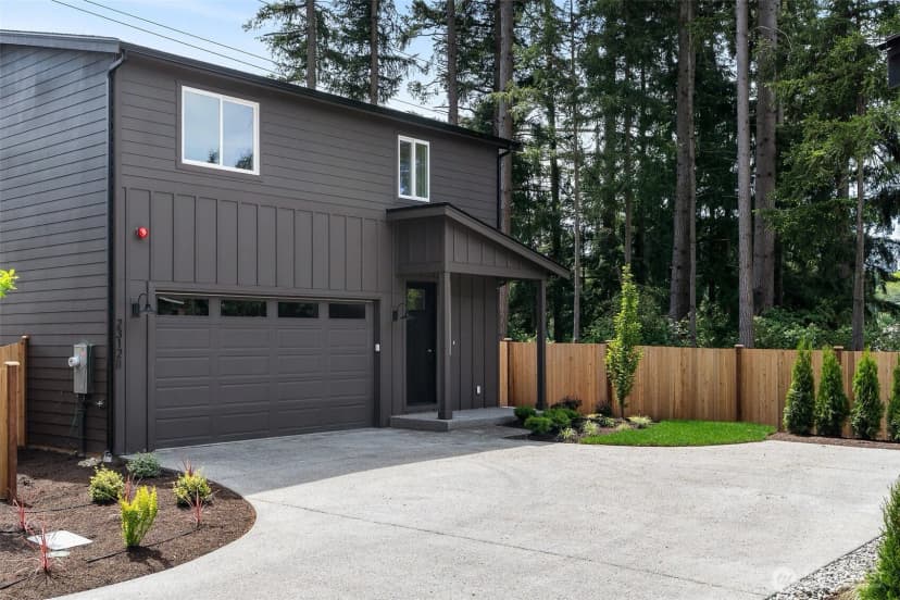 Property photo for 2312 75th Street #b, Everett photo 3