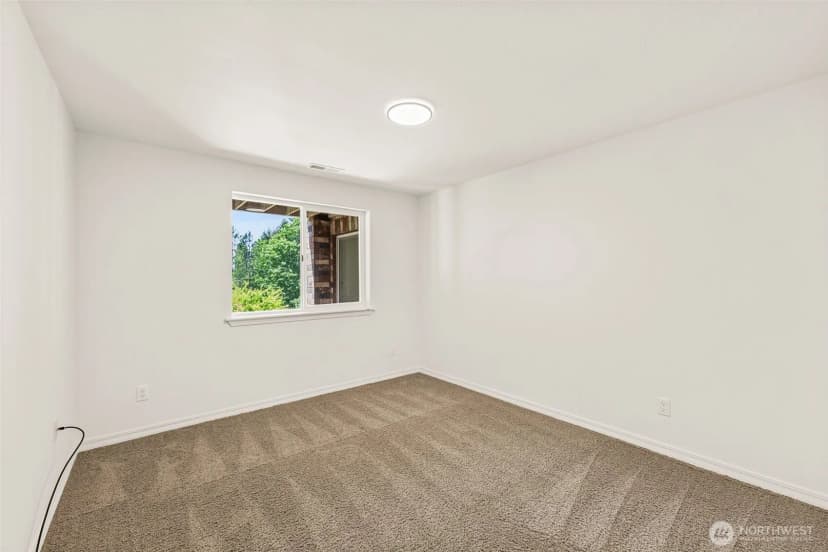 Property photo for 5420 Hawks Prairie Road Ne, Olympia photo 28