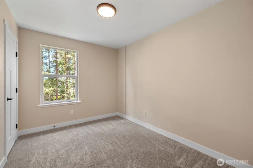 Property photo for 945 Nw Heller Street #c3, Oak Harbor photo 29