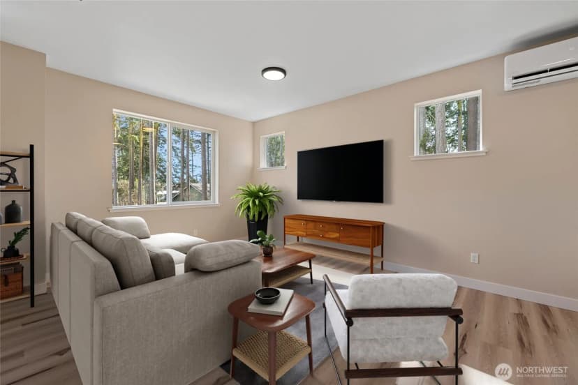 Property photo for 945 Nw Heller Street #c3, Oak Harbor photo 9