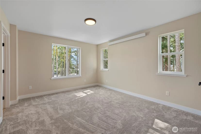 Property photo for 945 Nw Heller Street #c3, Oak Harbor photo 23