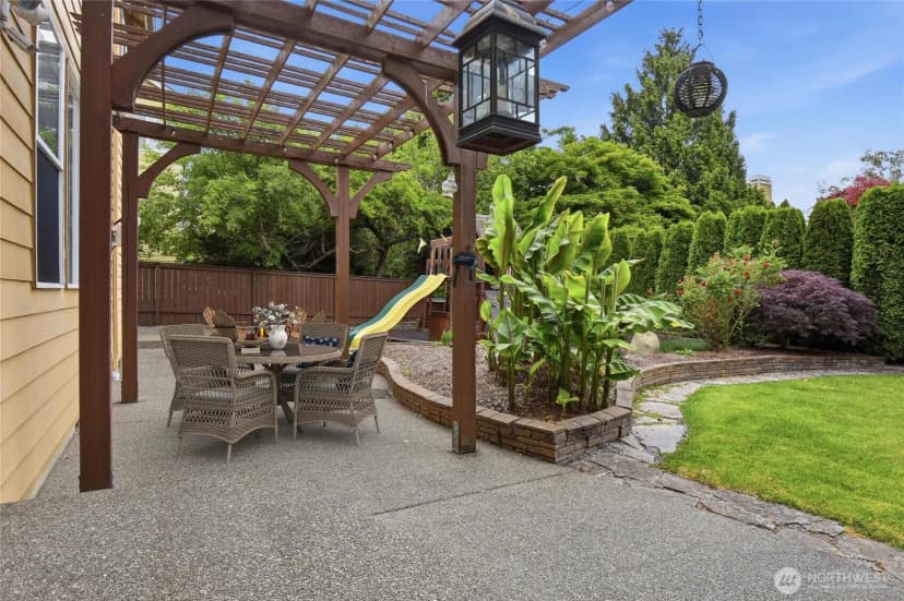 Property photo for 1948 Lighthouse Lane Ne, Tacoma photo 31