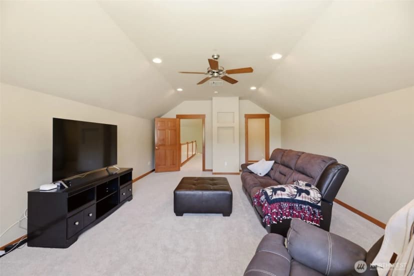Property photo for 18421 25th Drive Nw, Stanwood photo 24