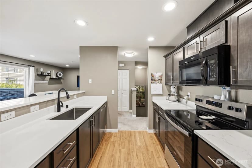 Property photo for 1900 Weaver Road #k204, Snohomish photo 6