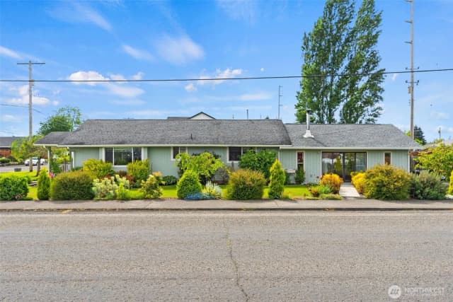 Property photo for 1102 W Anderson Street, Elma photo 4