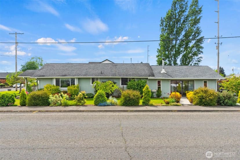 Property photo for 1102 W Anderson Street, Elma photo 4