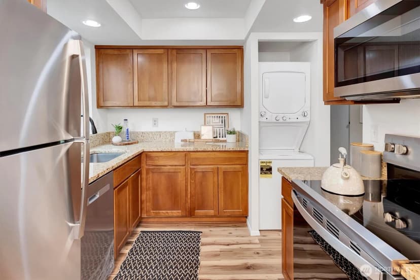 Property photo for 8642 164th Avenue Ne #b204, Redmond photo 15