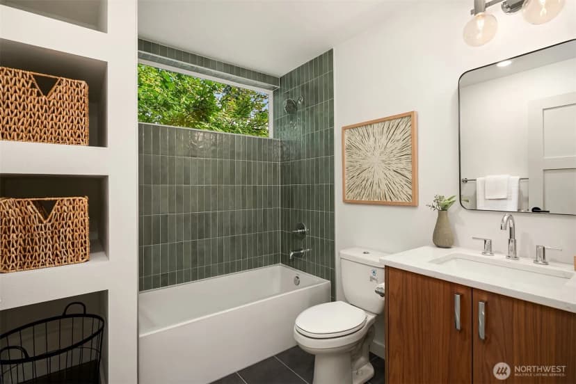 Property photo for 2030 Ne 123rd Street, Seattle photo 7