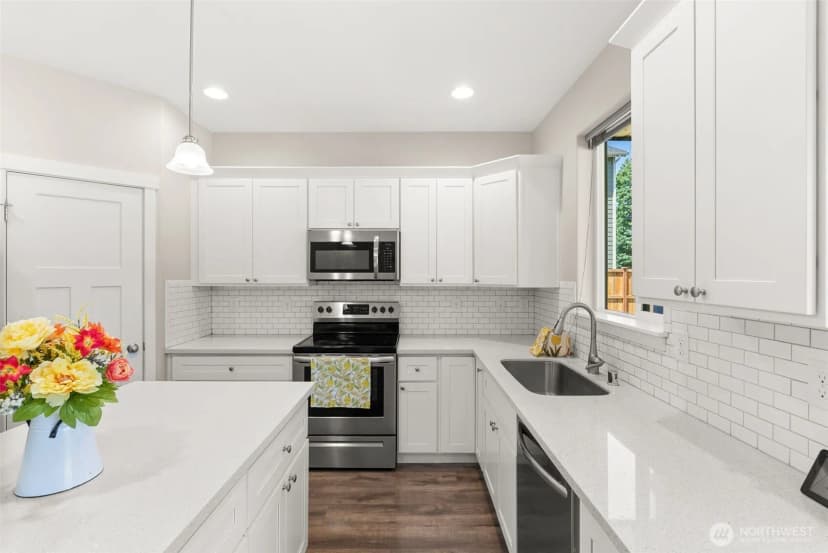 Property photo for 107 Brodie Street Se, Rainier photo 7