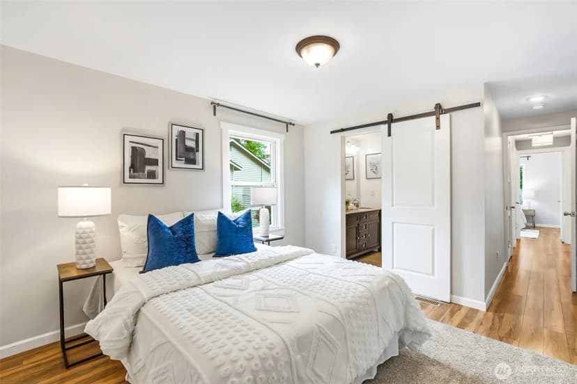 Property photo for 8800 Ravenna Avenue Ne, Seattle photo 9