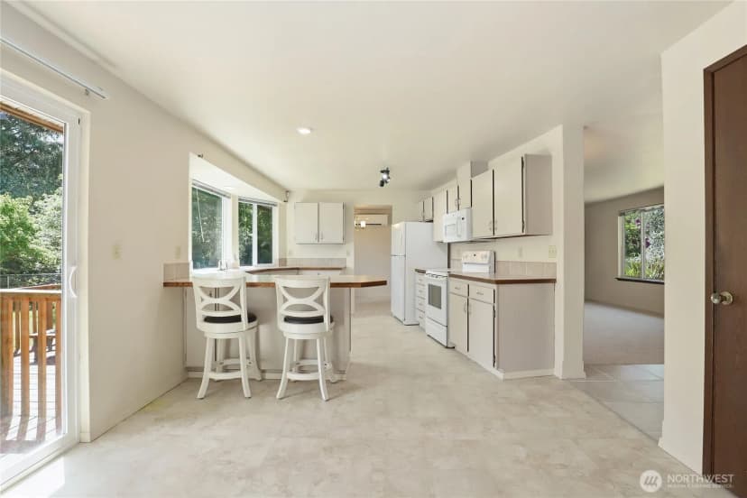 Property photo for 444 Canal Drive Se, Ocean Shores photo 15
