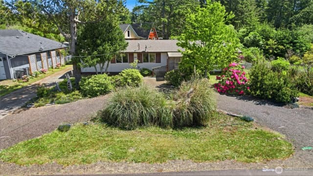Property photo for 444 Canal Drive Se, Ocean Shores photo 2