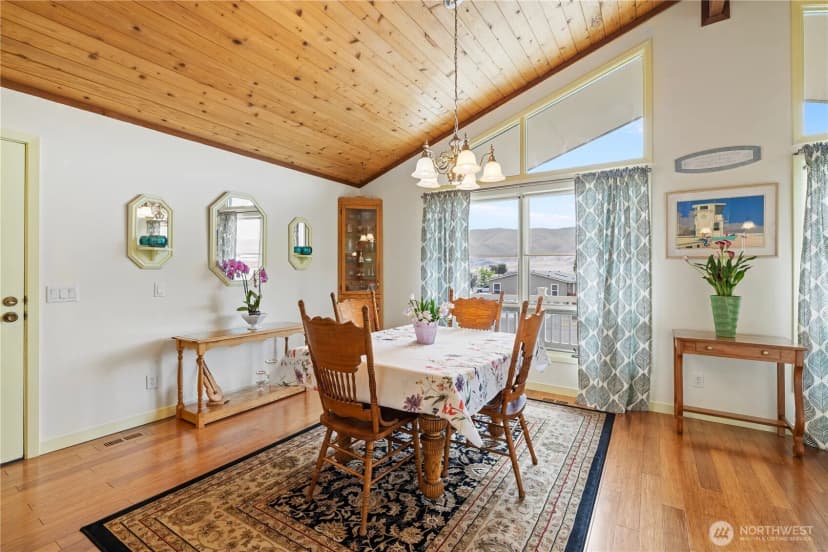 Property photo for 407 Summer Place S, Mattawa photo 15
