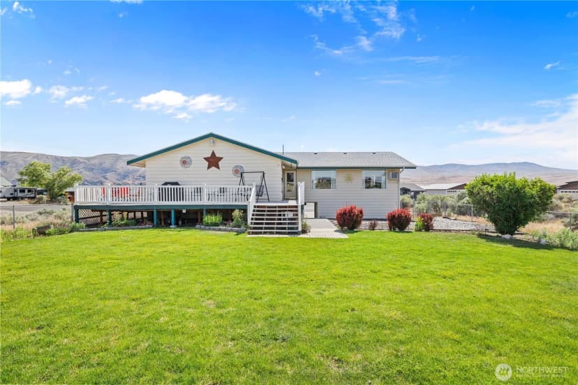 Property photo for 407 Summer Place S, Mattawa photo 32