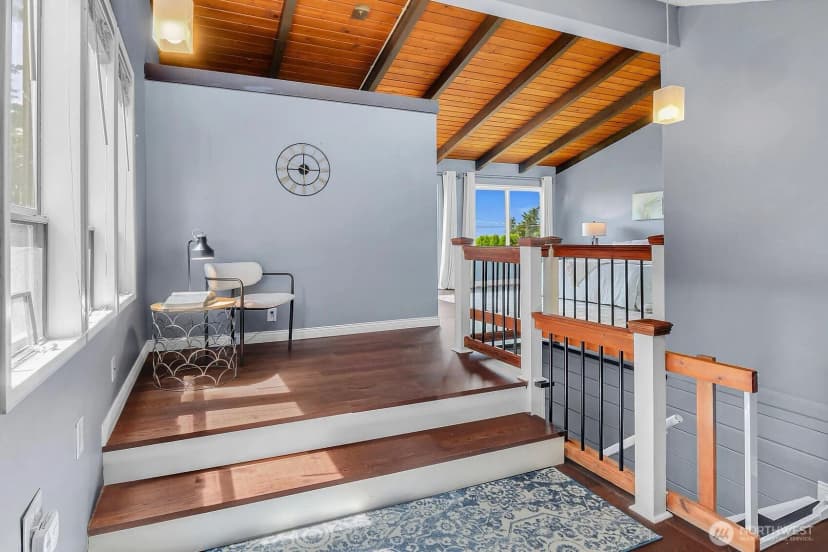 Property photo for 10515 1st Avenue Nw, Seattle photo 13