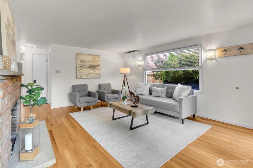 Property photo for 10515 1st Avenue Nw, Seattle photo 4