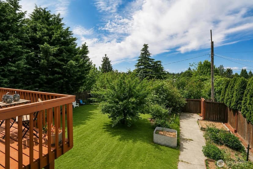 Property photo for 10515 1st Avenue Nw, Seattle photo 28